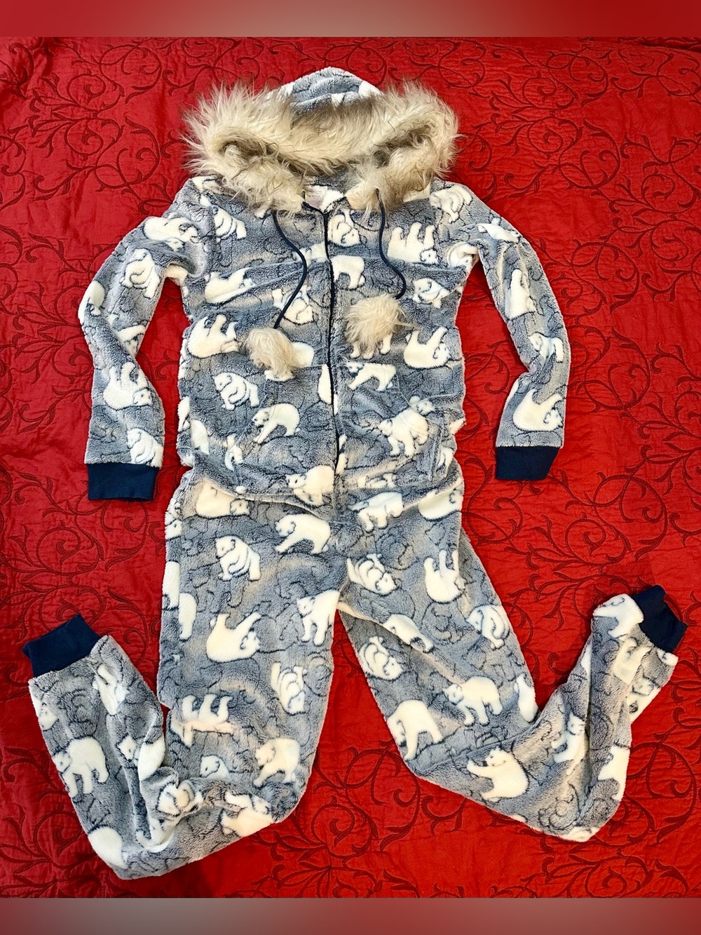 Secret Treasures Plush Hooded Sleepwear in Light Blue & White